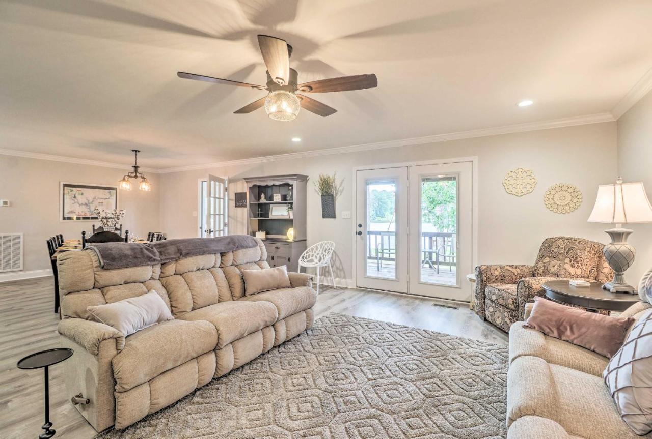 Waterfront Lake Sinclair Home With Boat Dock! ميلدغفيل المظهر الخارجي الصورة
