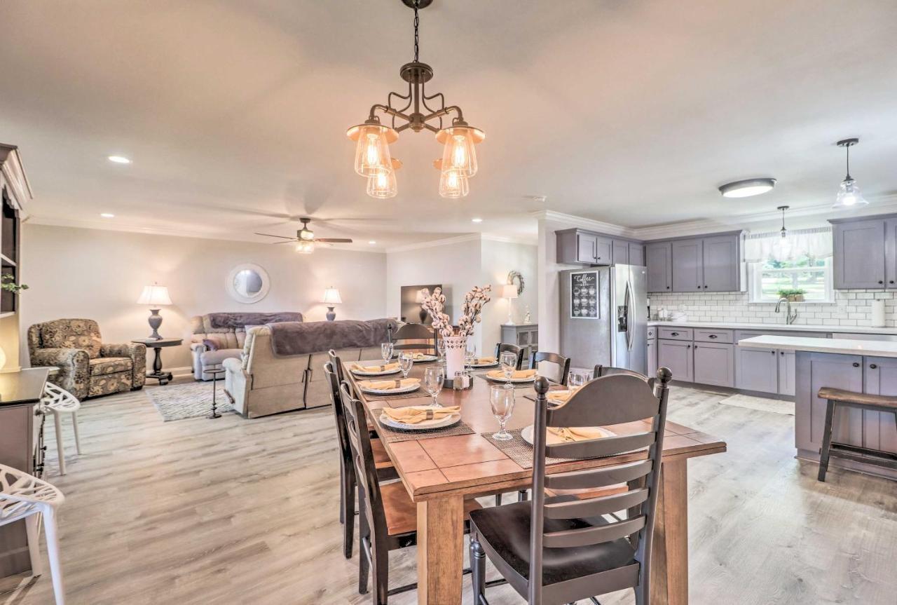 Waterfront Lake Sinclair Home With Boat Dock! ميلدغفيل المظهر الخارجي الصورة