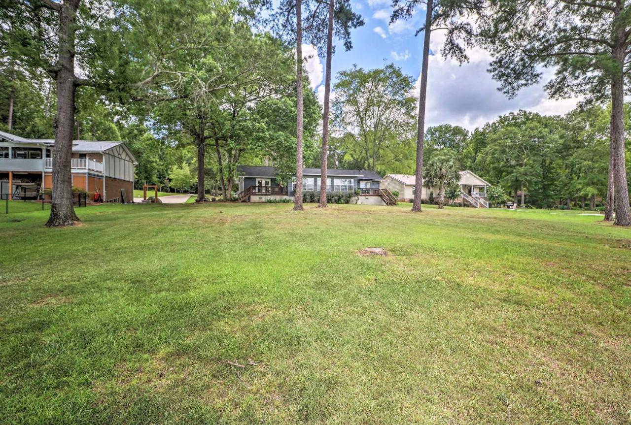 Waterfront Lake Sinclair Home With Boat Dock! ميلدغفيل المظهر الخارجي الصورة